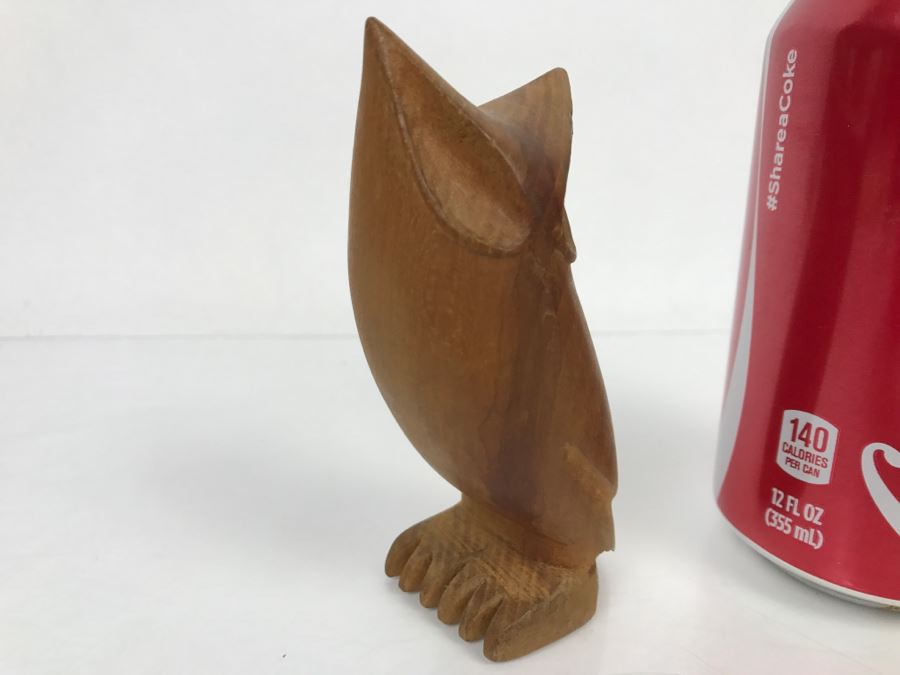 Mid-Century Carved Wooden Owl Sculpture [Photo 4]