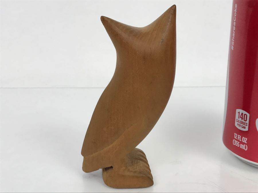 Mid-Century Carved Wooden Owl Sculpture [Photo 7]