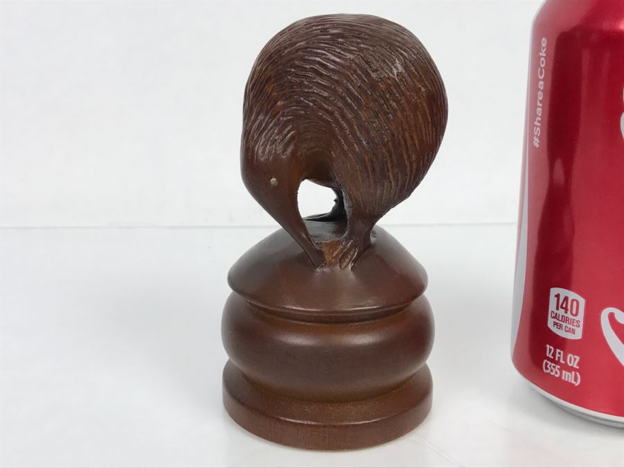 Handcarved Kiwi Bird Sculpture Tawa New Zealand [Photo 1]