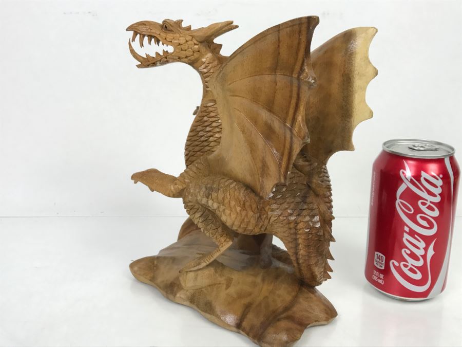 CCI Comic-Con International Art Show Well Executed Wooden Carved Dragon By Laura And Paul Bernier Out Of Twin Lakes CO [Photo 24]