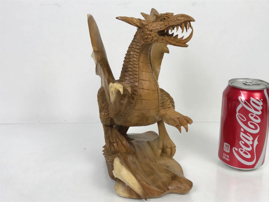 CCI Comic-Con International Art Show Well Executed Wooden Carved Dragon By Laura And Paul Bernier Out Of Twin Lakes CO [Photo 36]