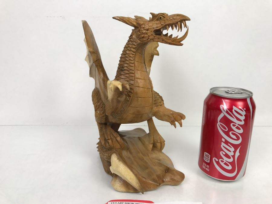 CCI Comic-Con International Art Show Well Executed Wooden Carved Dragon By Laura And Paul Bernier Out Of Twin Lakes CO [Photo 3]