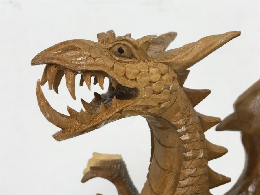 CCI Comic-Con International Art Show Well Executed Wooden Carved Dragon By Laura And Paul Bernier Out Of Twin Lakes CO [Photo 29]