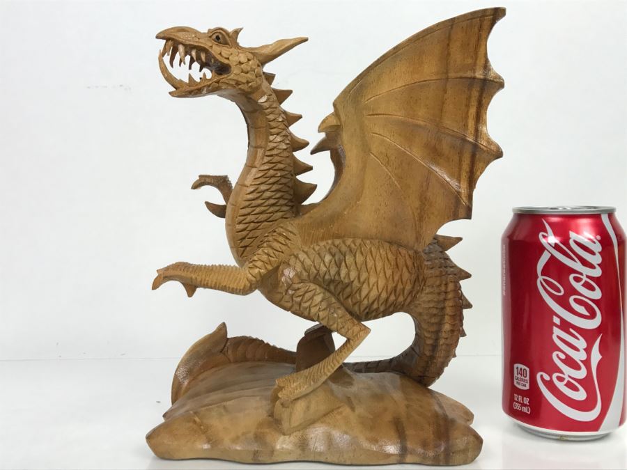 CCI Comic-Con International Art Show Well Executed Wooden Carved Dragon By Laura And Paul Bernier Out Of Twin Lakes CO [Photo 28]