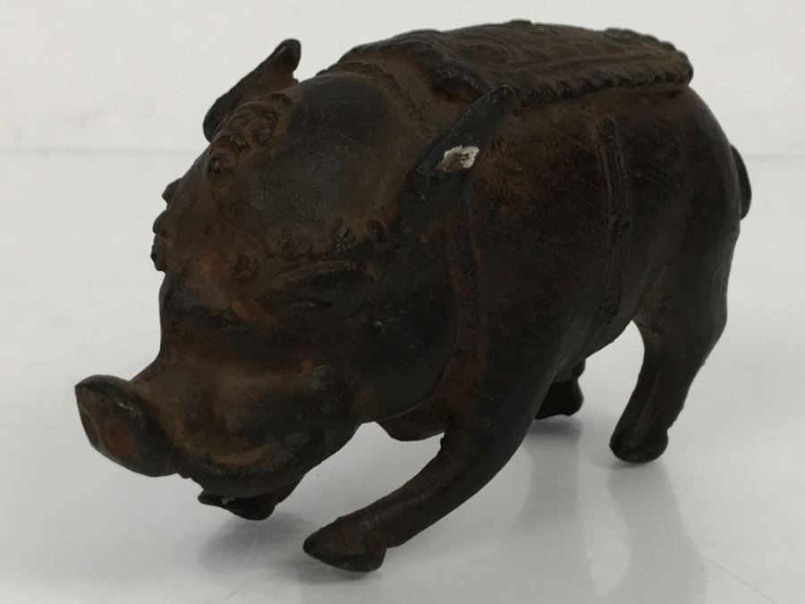 Old Metal Pig Sculpture Appears To Have Golden Tone Underneath 327g [Photo 29]