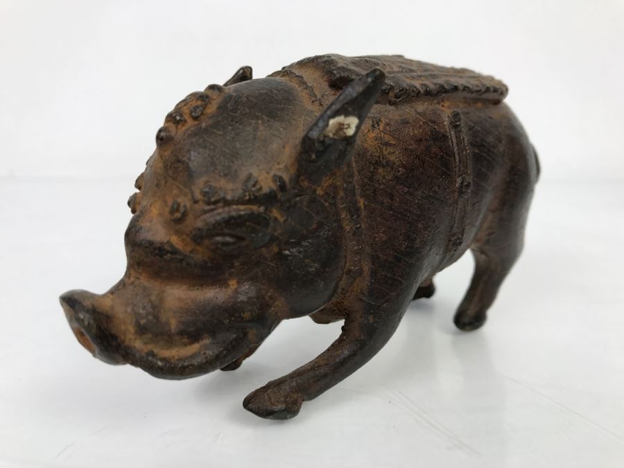 Old Metal Pig Sculpture Appears To Have Golden Tone Underneath 327g [Photo 8]