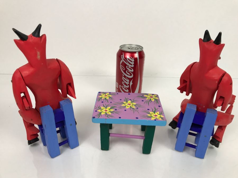 Oaxacan Folk Art Hand Crafted And Painted Tilcatete, Oaxaca Mexico By Joaquin Hernandez Vasquez (Total Of 4 Characters And Table) [Photo 10]