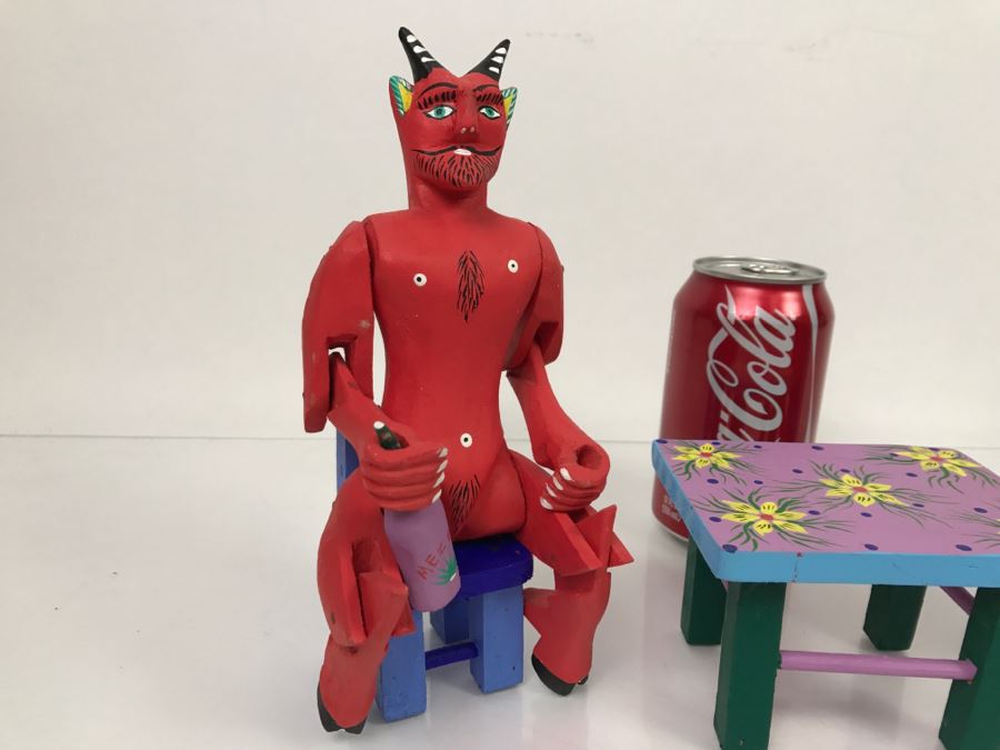 Oaxacan Folk Art Hand Crafted And Painted Tilcatete, Oaxaca Mexico By Joaquin Hernandez Vasquez (Total Of 4 Characters And Table) [Photo 3]