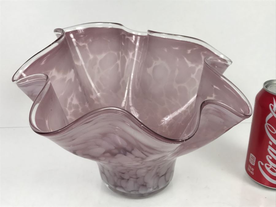 Pink Fluted Art Glass [Photo 2]