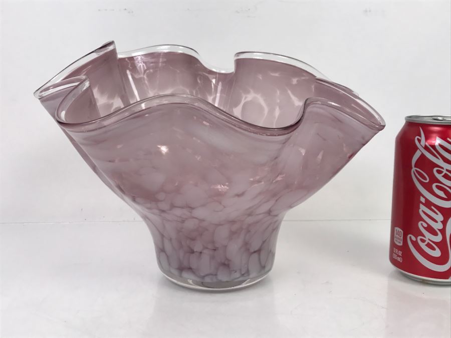Pink Fluted Art Glass [Photo 1]