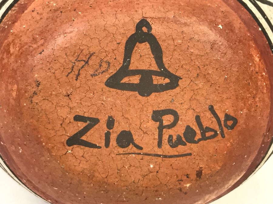 Vintage Zia Pueblo Pottery Wedding Vase Pot [Photo 12]