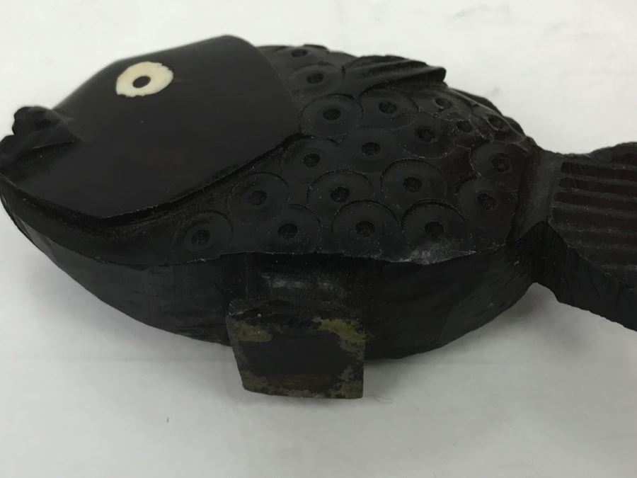 Small Carved Wooden Fish [Photo 11]