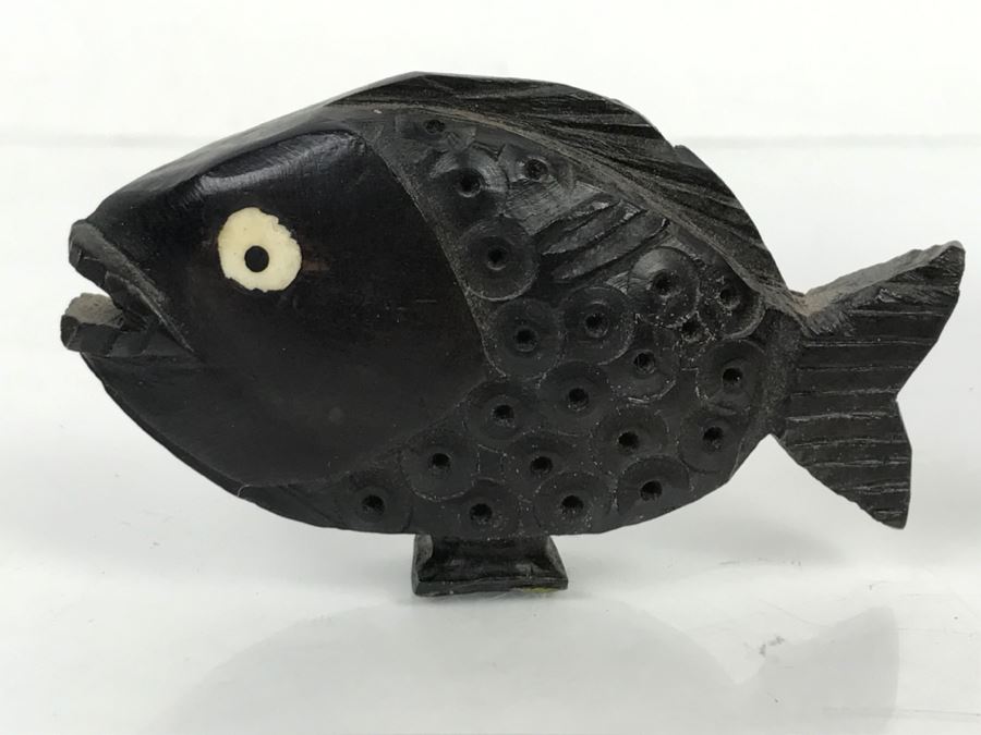 Small Carved Wooden Fish [Photo 4]