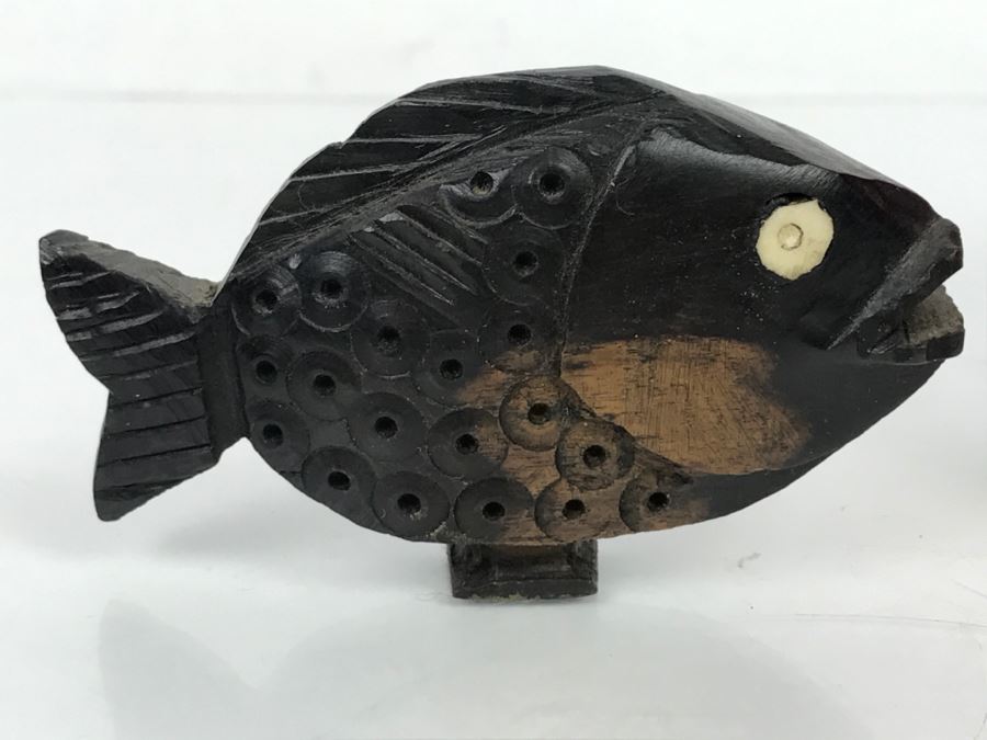Small Carved Wooden Fish [Photo 7]