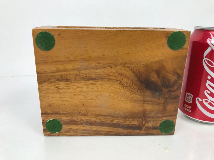 Relief Carved Wooden Box [Photo 10]