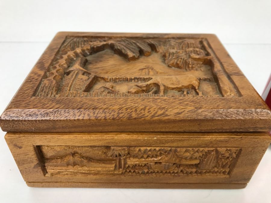 Relief Carved Wooden Box [Photo 1]