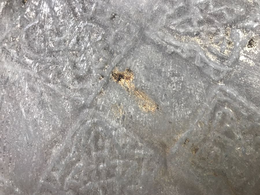 Large Hammered Metal Charger Plate (Stand Not Included) [Photo 7]