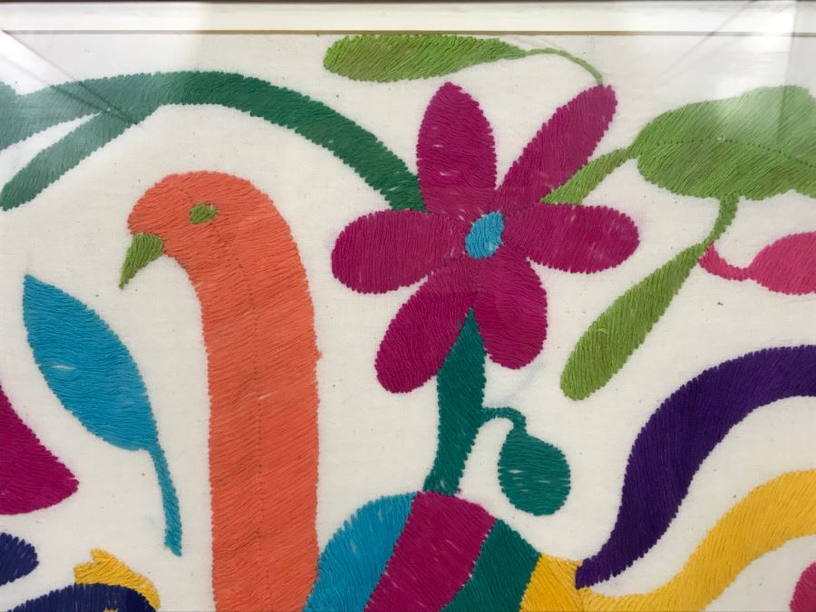 Framed Colorful Bird Embroidery Wall Artwork [Photo 4]