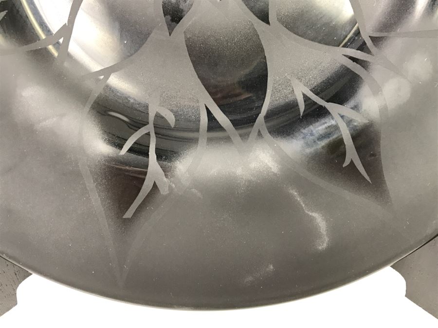 Stunning Vintage 1996 Signed William Swick Black Art Glass Plate  By Native American Artist Ironhand (Stand Not Included) [Photo 5]