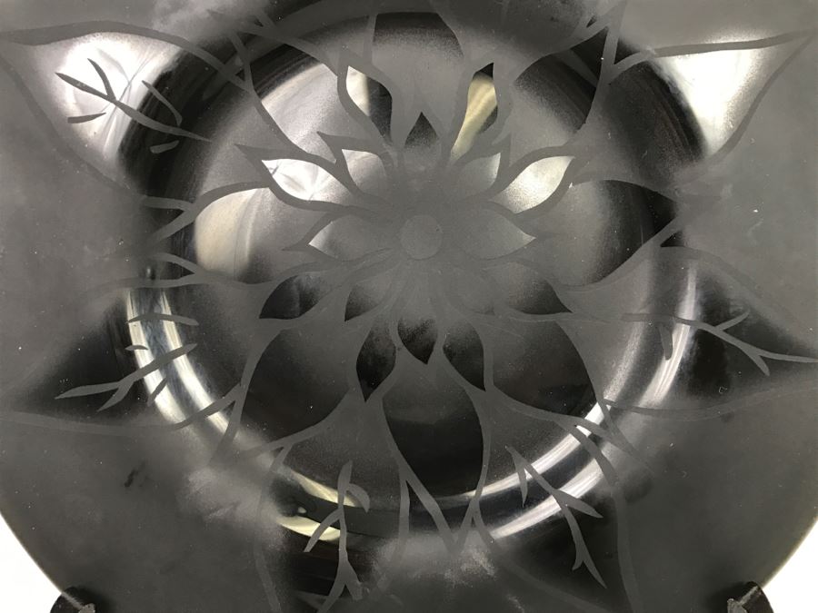 Stunning Vintage 1996 Signed William Swick Black Art Glass Plate  By Native American Artist Ironhand (Stand Not Included) [Photo 4]