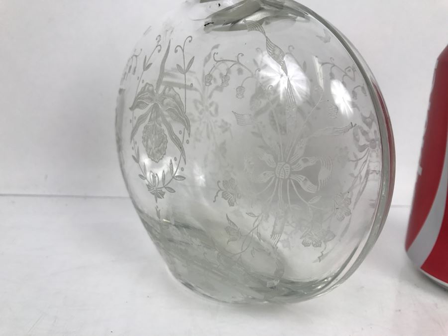 Cut Glass Decanter With Sterling Silver Stopper [Photo 5]