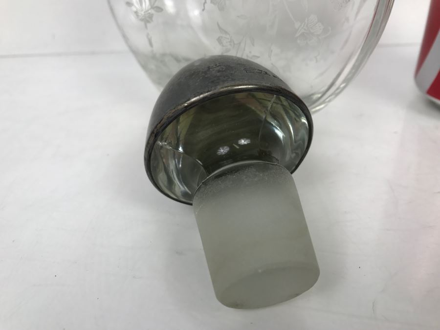 Cut Glass Decanter With Sterling Silver Stopper [Photo 6]
