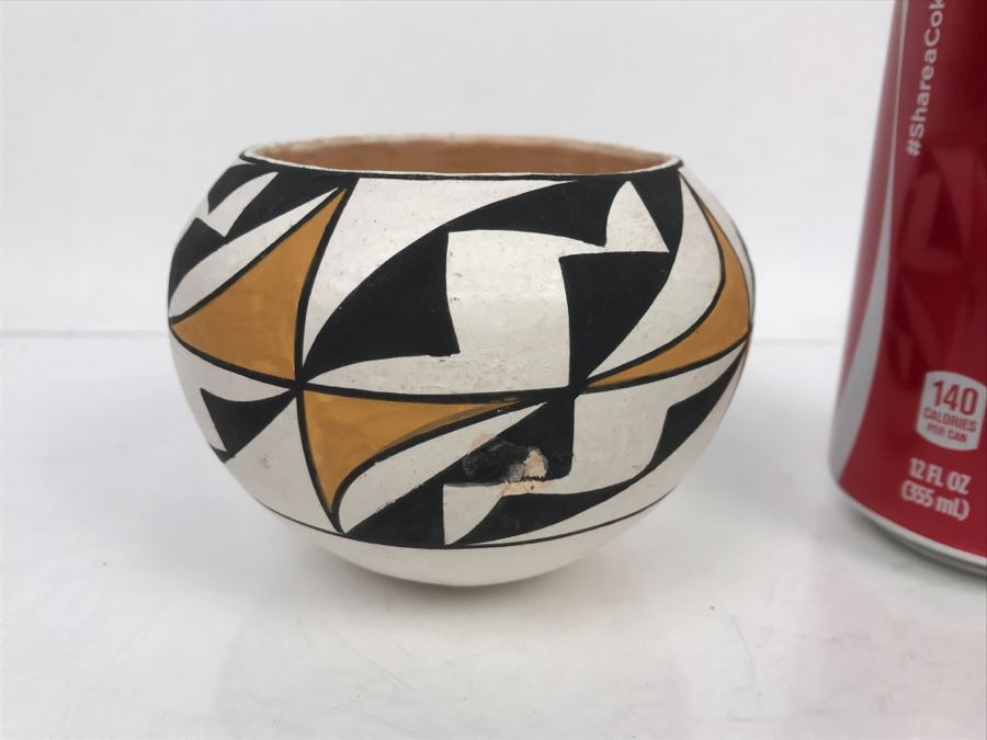 Vintage Signed Acoma Pottery Native American Pottery By B. Ramirez  New Mexico NM (See Photos For Chip On One Side Of Pot)