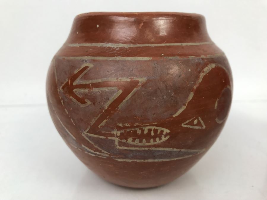Vintage Santa Clara Pueblo Pottery Native American Bowl [Photo 2]