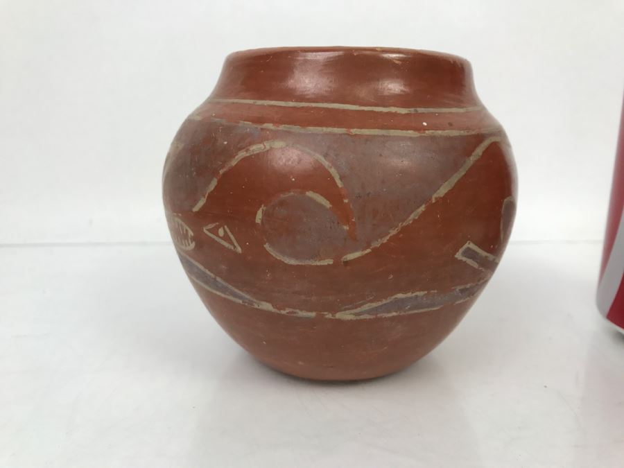 Vintage Santa Clara Pueblo Pottery Native American Bowl [Photo 4]