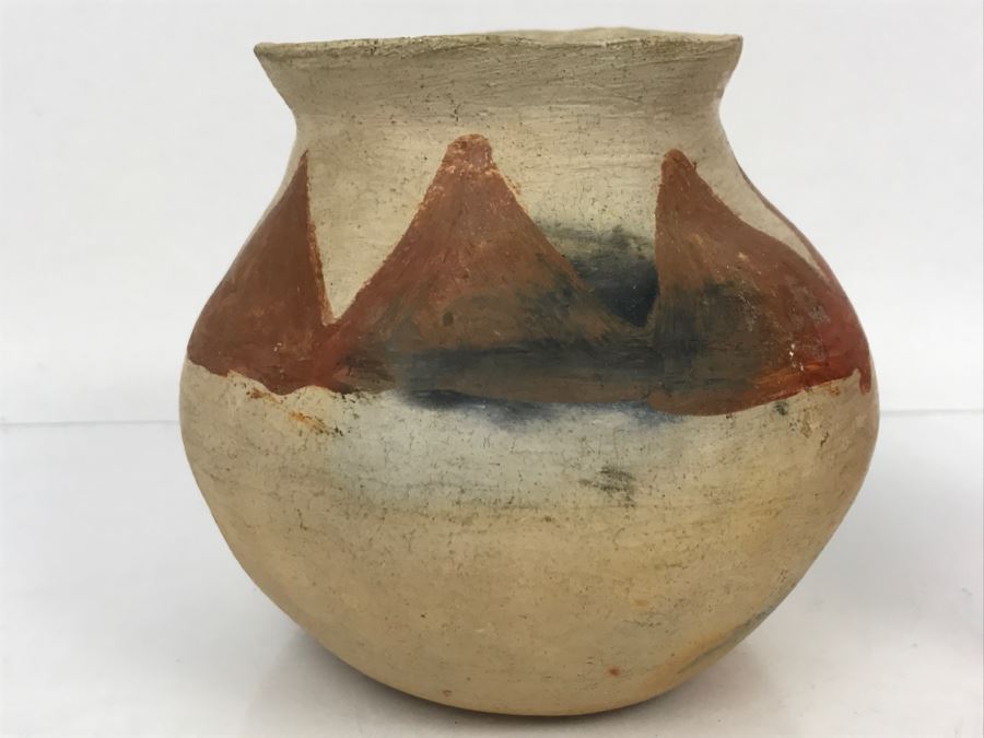 Vintage Pueblo Pottery Native American Bowl [Photo 3]