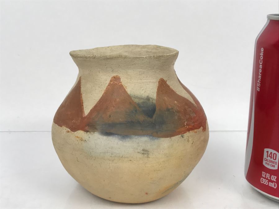 Vintage Pueblo Pottery Native American Bowl [Photo 1]