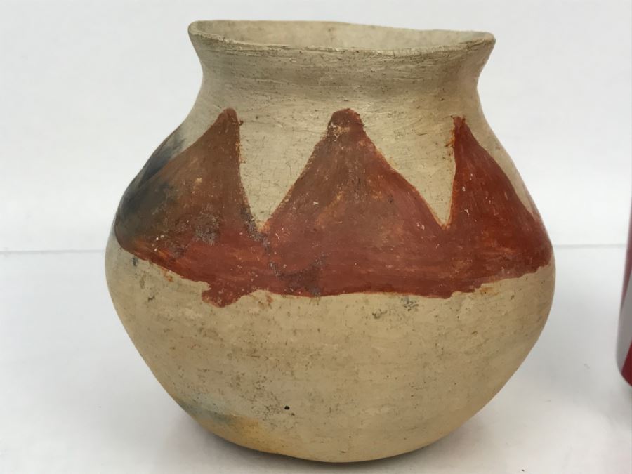 Vintage Pueblo Pottery Native American Bowl [Photo 4]