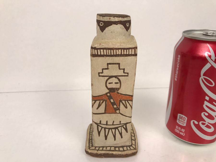 Vintage Pueblo Pottery Native American Vessel With Frog Painted On Handle [Photo 9]