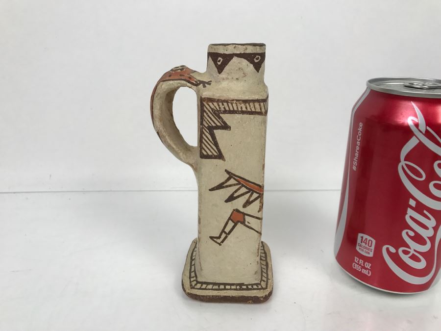 Vintage Pueblo Pottery Native American Vessel With Frog Painted On Handle [Photo 3]