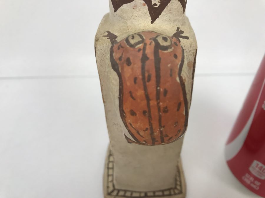 Vintage Pueblo Pottery Native American Vessel With Frog Painted On Handle [Photo 7]
