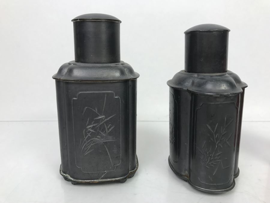 Pair Of Hong Kong Pewter Chased Flasks [Photo 7]
