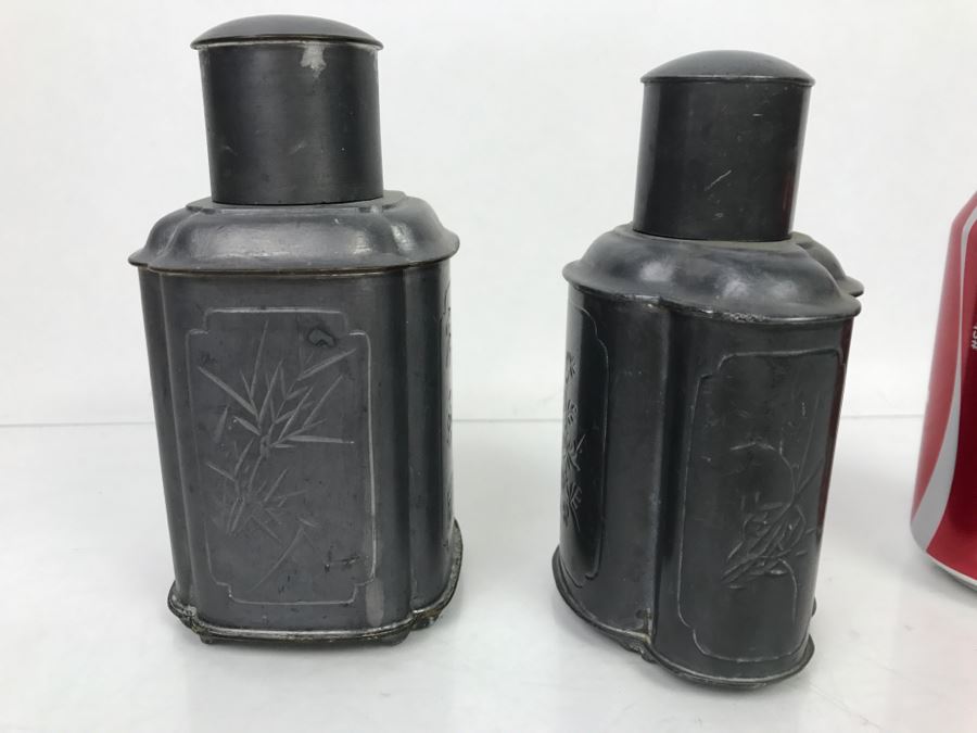 Pair Of Hong Kong Pewter Chased Flasks [Photo 5]