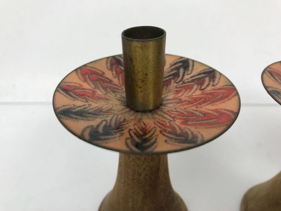 Pair Of Mid-Century Wooden And Enamel Candle Holders [Photo 5]