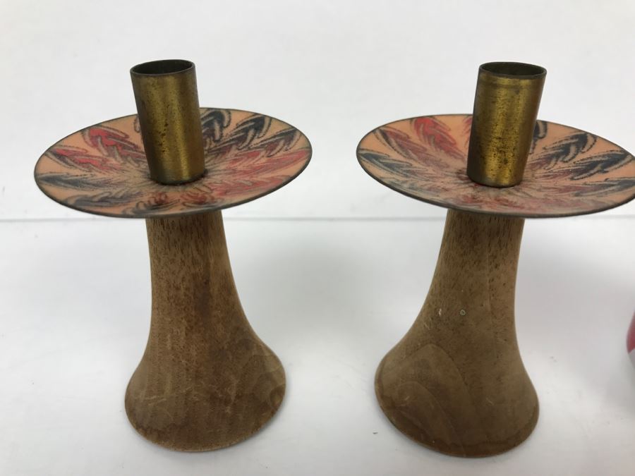 Pair Of Mid-Century Wooden And Enamel Candle Holders [Photo 4]