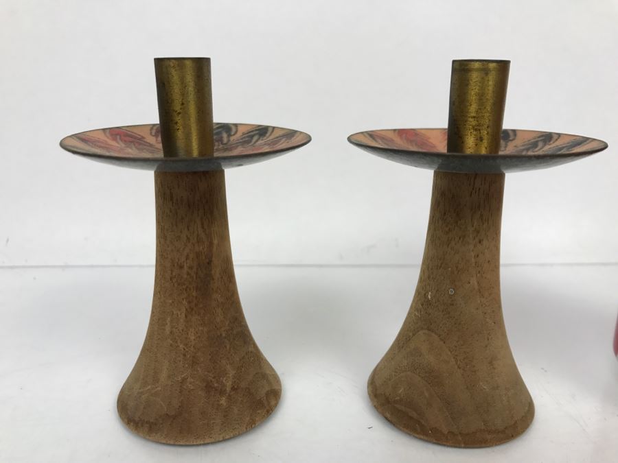 Pair Of Mid-Century Wooden And Enamel Candle Holders [Photo 6]