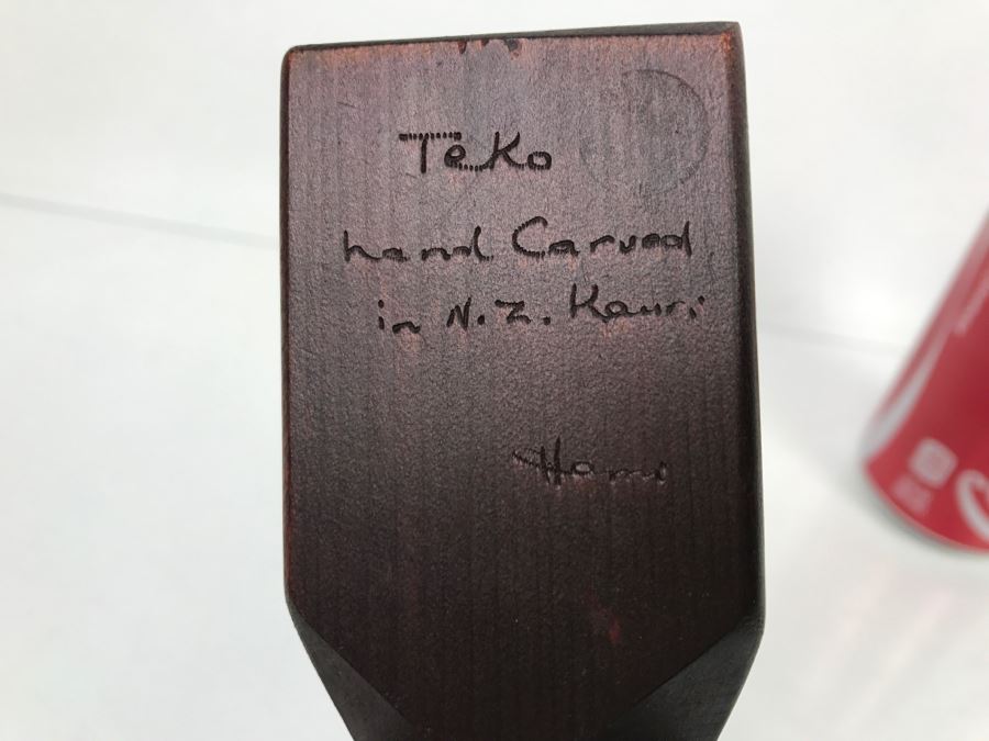 Vintage Signed Teko Hand Carved Statue Kauri New Zealand Signed Hami Mother Of Pearl Eyes [Photo 8]