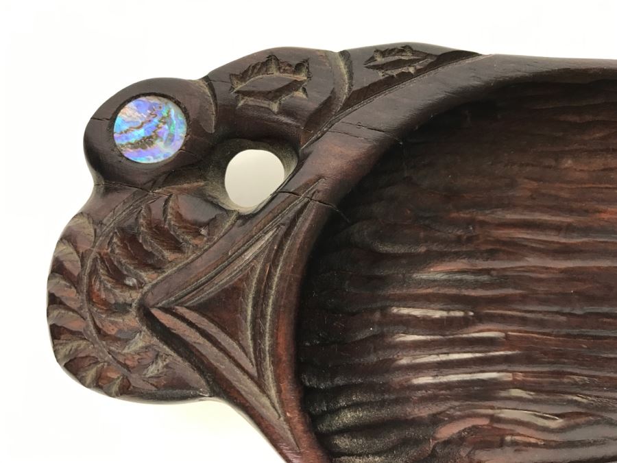 Hand Carved Wooden Trinket Dish Carved In Rotorua New Zealand Rangatira Mother Of Pearl Eyes [Photo 3]