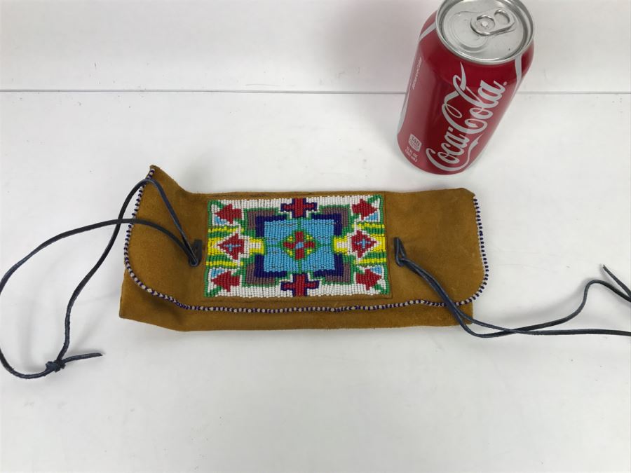 Leather Pouch With Native American Style Beads [Photo 2]