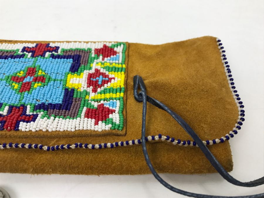 Leather Pouch With Native American Style Beads [Photo 5]