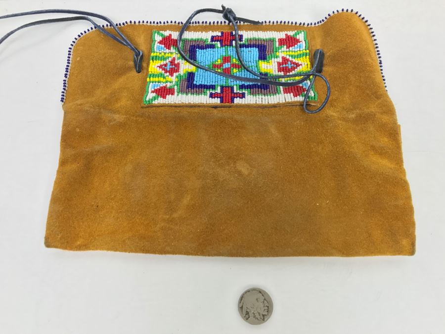 Leather Pouch With Native American Style Beads [Photo 8]
