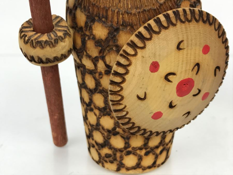 Vintage Wooden Carving Viking Doll [Photo 12]