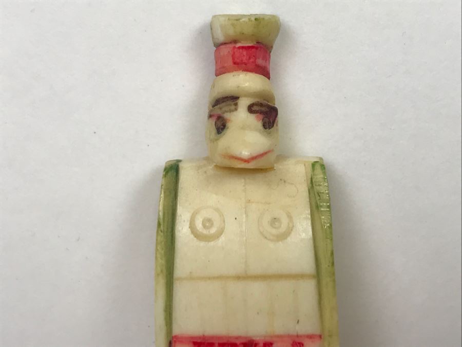 Small Totem Bone Carving Hand Painted [Photo 6]