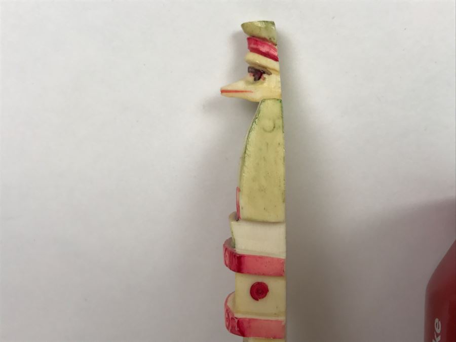 Small Totem Bone Carving Hand Painted [Photo 12]