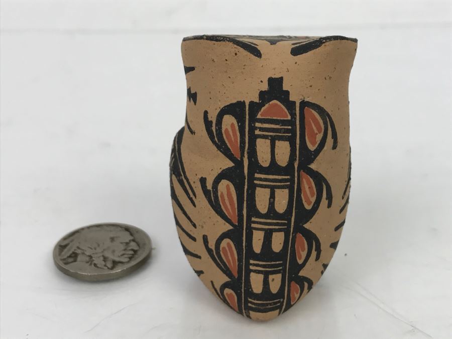 Vintage Signed Native American Pottery Of Owl By Maxine Toya Jemez Pueblo Pottery [Photo 5]