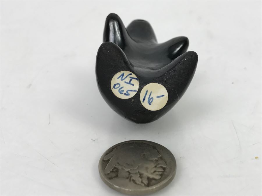 Vintage Santa Clara Pueblo Small Black Bear Pottery [Photo 9]